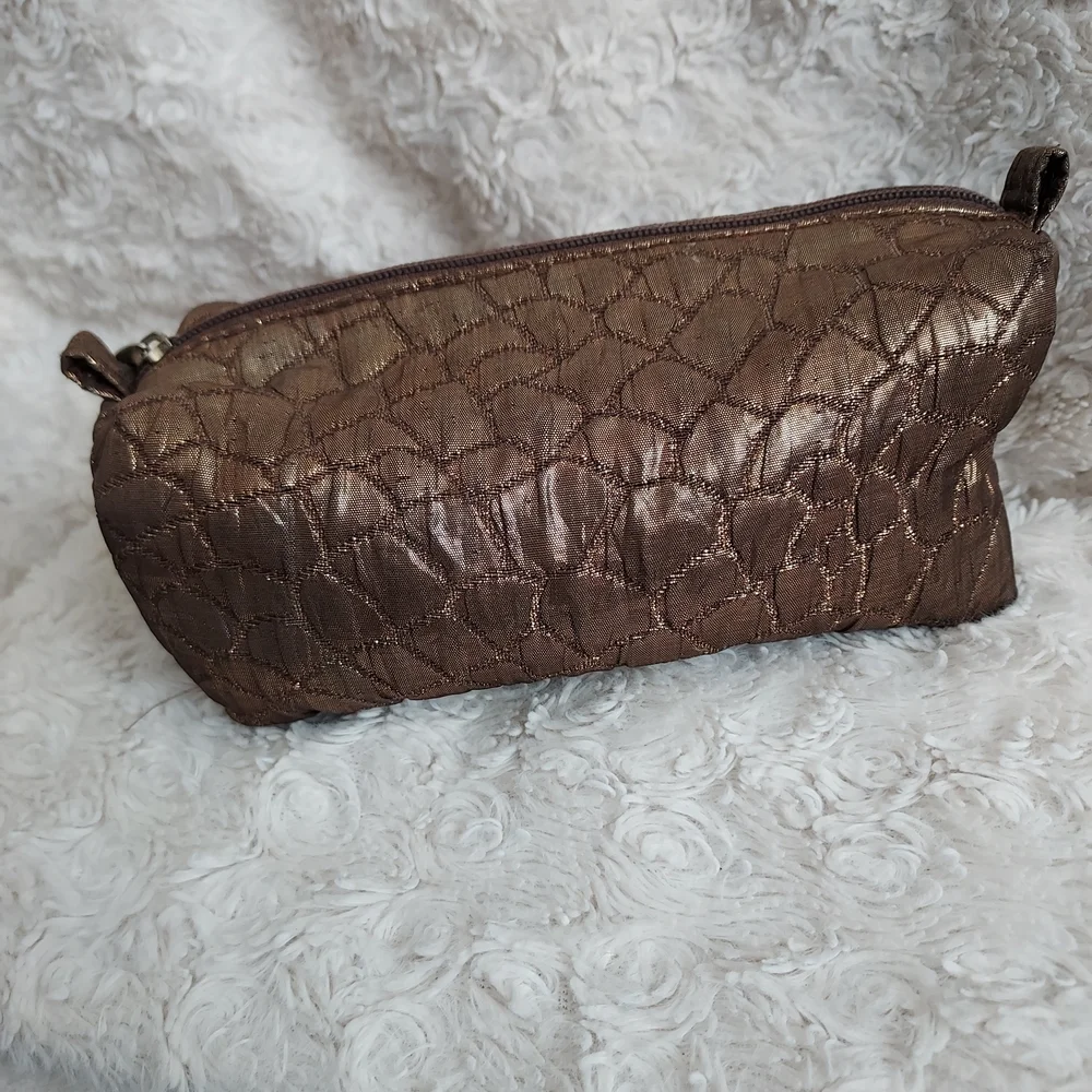 Chic Lancome Bronze Brown Quilted Textured Cosmetic Travel Bag Metallic